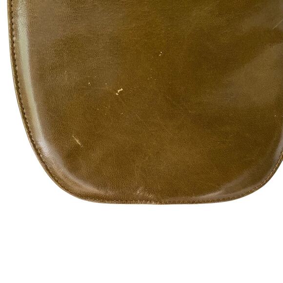 Captiva Vintage Gold Metallic Leather olive green Ouse with detachable strap - Picture 6 of 11